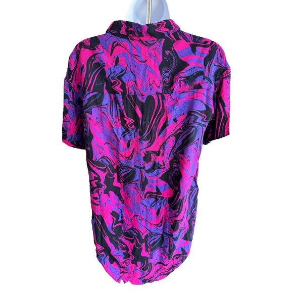 Vitriol Retro Marble Design Short Sleeve Button Up. - Picture 3 of 4
